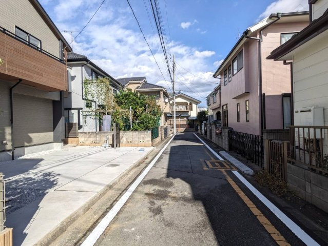 ふじみ野市大原１丁目の新築一戸建の前面道路含む現地写真|南東側4ｍ公道