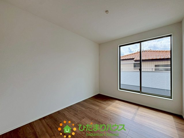 蓮田市西新宿11期　新築一戸建て　グラファーレの洋室