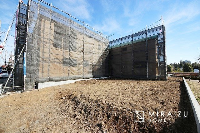 【前面道路含む現地写真】 | 日当たりの良いお家は嬉しいですよね。それぞれ価値観が分かれる箇所です、実際に内覧して日当たりの心地よさをご体感下さいね♪