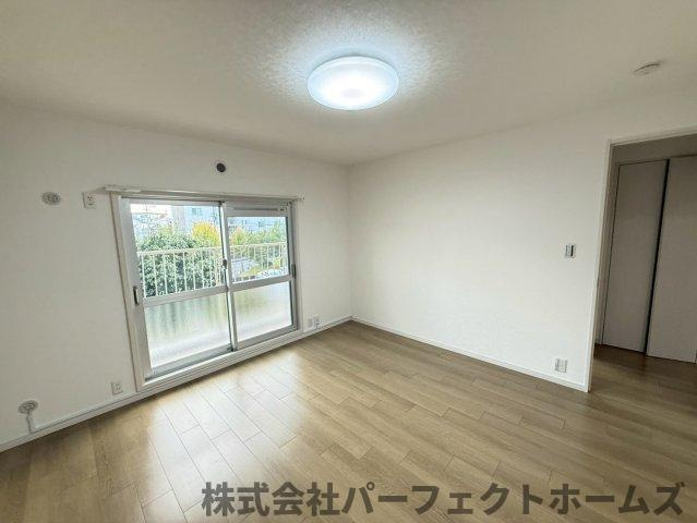 藤阪ハイツD6棟の洋室|コンパクトで使いやすい洋室です