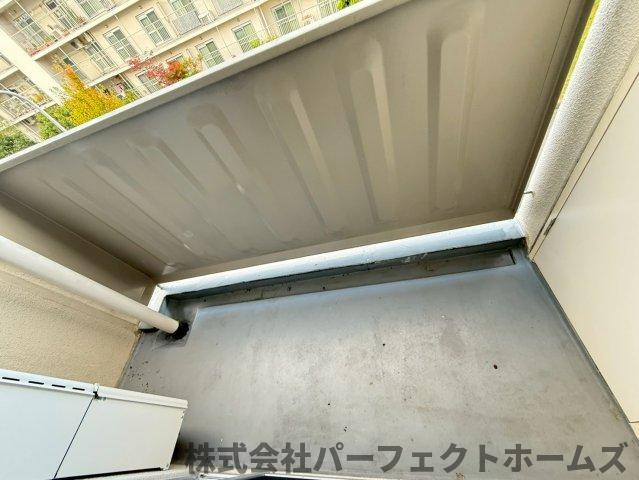 藤阪ハイツD6棟のバルコニー|陽当たり良好なバルコニーです