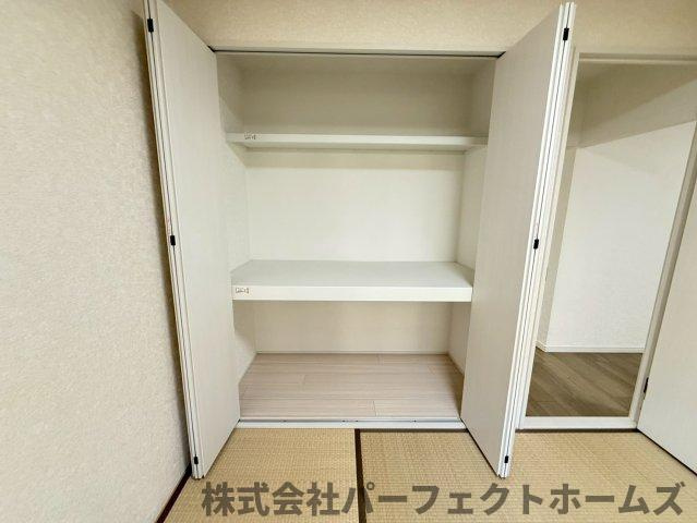 藤阪ハイツD6棟の収納|こまごまとしたものを収納できそうですね