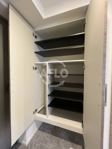 ラヴィータ難波元町の収納|TOYOTOMI STAY premium 難波元町　シューズボックス