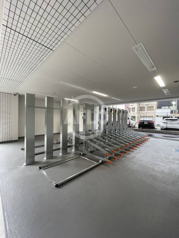 ラヴィータ難波元町のその他共用部分|TOYOTOMI STAY premium 難波元町　自転車置き場