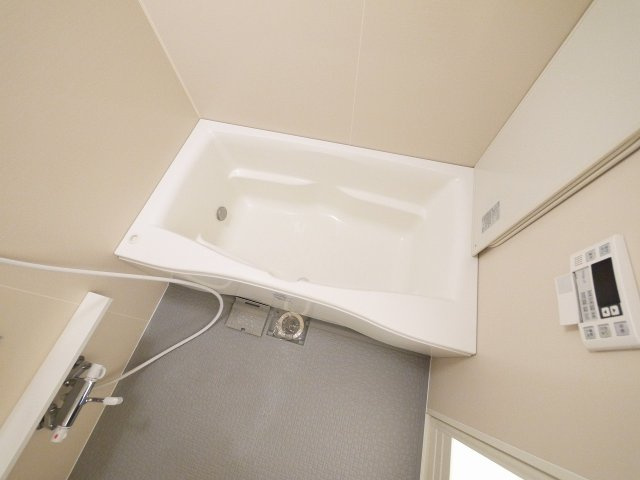 アルペンローゼの浴室|落ち着いた空間のお風呂です