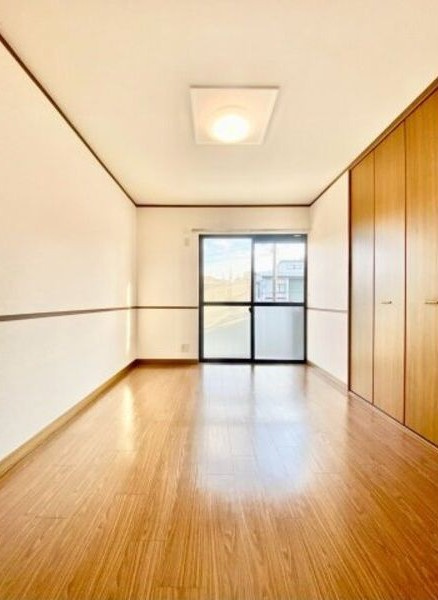 Ｗｅａｌｔｈｙ ｈｉｌｌｓの居間・リビング