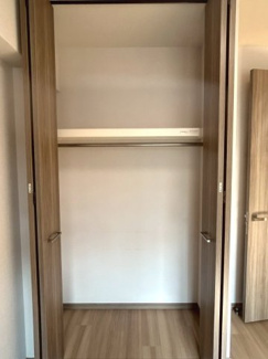 【収納】 | パラドール嵯峨嵐山・四季彩苑 | 各居室にたっぷり収納できるクローゼット付