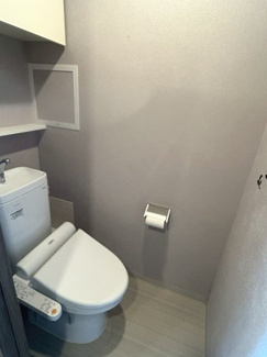 【トイレ】 | パラドール嵯峨嵐山・四季彩苑 | 洗浄・脱臭機能を備えた暖房付便座。