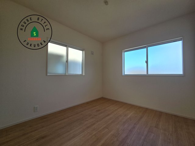 福津市福間南4丁目第1-3棟（3号棟）の洋室|穏やかな光が差し込む室内には、穏やかな時間が流れます。