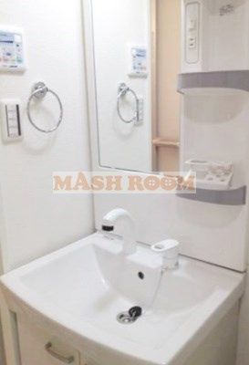 中野区中野２丁目の賃貸マンションの洗面所