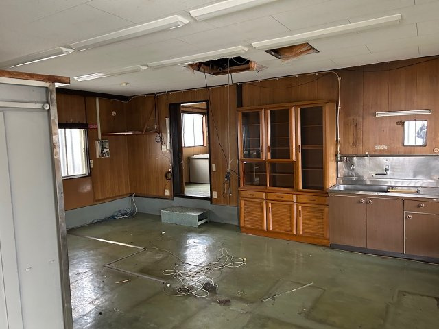 約１３０坪の２階建てシャッター付き工場◆即引渡し可能◆南区吉祥院這登中町の内装|内装