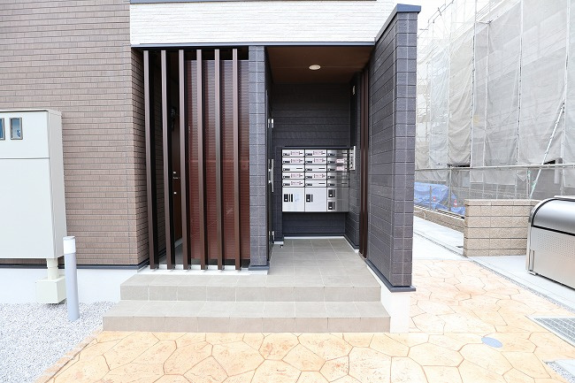 クレストTSのエントランス