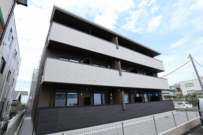 クレストTSの外観