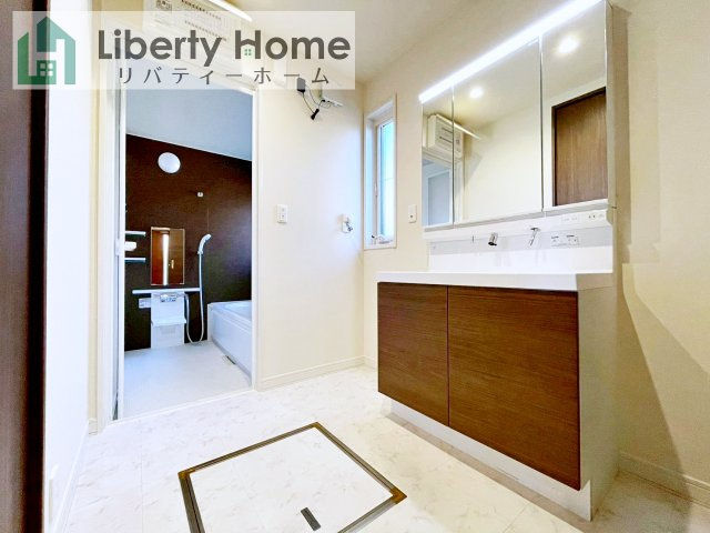 土浦市乙戸　中古戸建の脱衣所