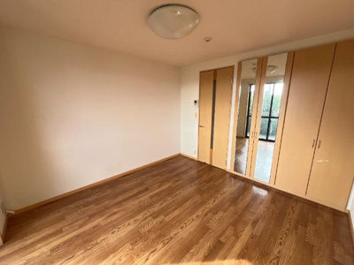 【内装】 | STRADA saya | 室内