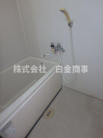 テラスハウス若葉B棟の浴室