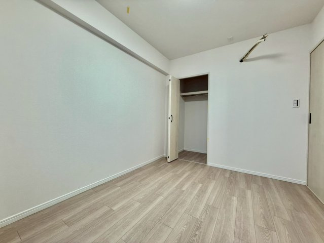 目白ガーデニアの洋室|現地ご見学希望・資料請求などお気軽にお問い合わせ下さい！
03-5990-5201