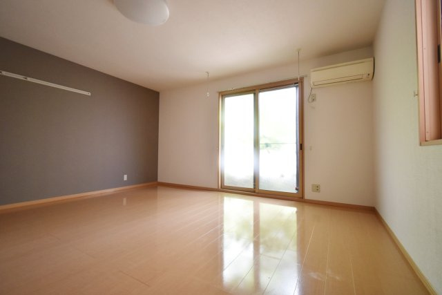 ピュアコート甲子園の居間・リビング