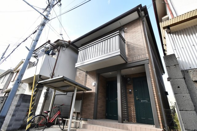 ピュアコート甲子園の外観