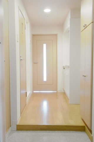 スカイコート文京白山の玄関|玄関からの室内の様子