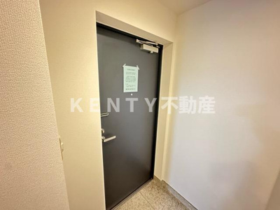 【玄関】 | グランドコンシェルジュ蒲田イースト | シンプルで使いやすい玄関です