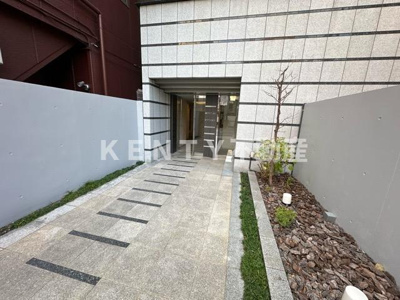 【エントランス】 | グランドコンシェルジュ蒲田イースト | 落ち着いたエントランスです