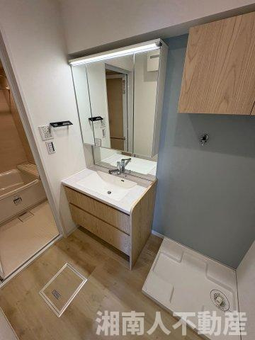 ライオンズマンション片瀬江ノ島の独立洗面台|使いやすい独立洗面台です