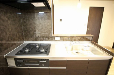 【キッチン】 | ポートヴィラ弁天 | お料理しやすいキッチンです