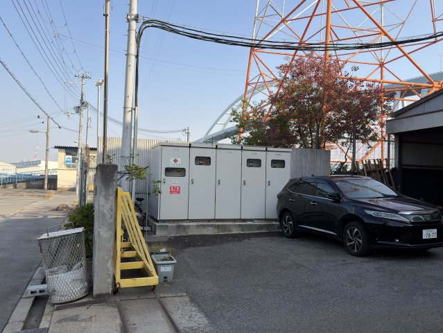 大阪市住之江区平林北1丁目貸工場倉庫事務所220万円の駐車場