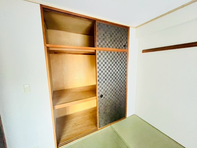 ネクステージ西神中央 D棟の収納