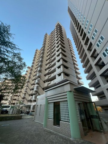 ネクステージ西神中央 D棟の外観