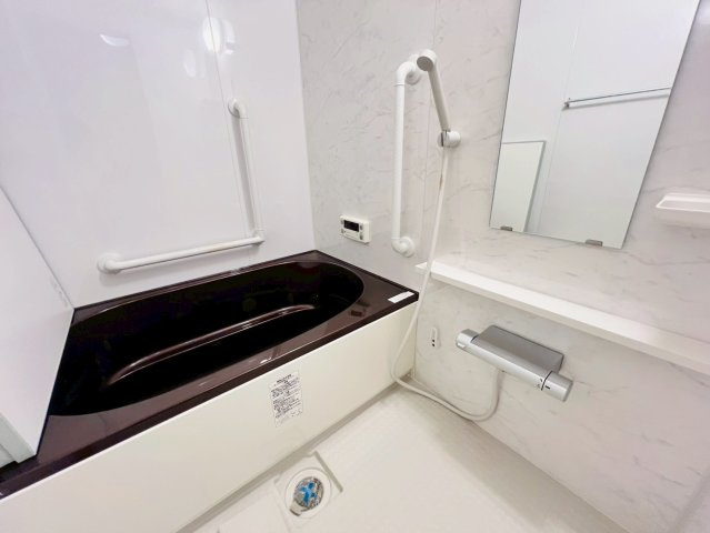 ネクステージ西神中央 D棟の浴室