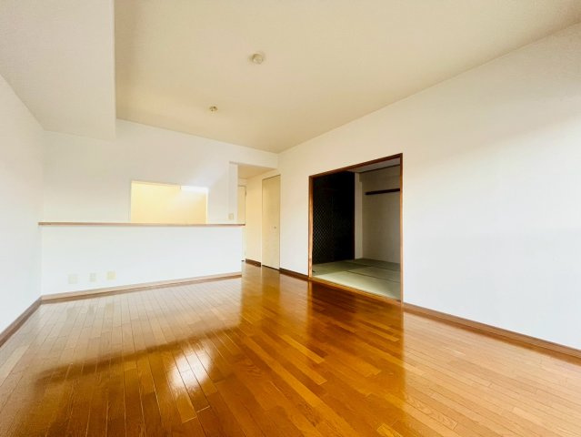 ネクステージ西神中央 D棟の居間・リビング