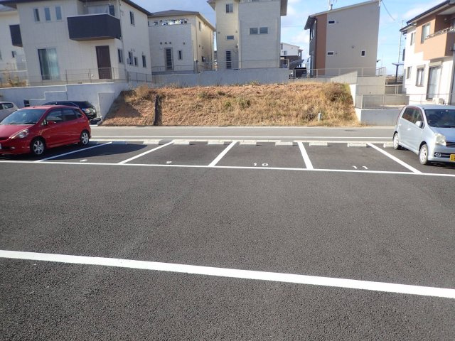 サンハイツの駐車場