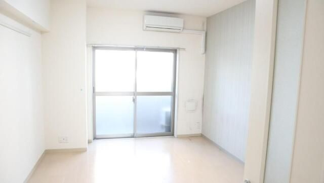 プリエールの居間・リビング