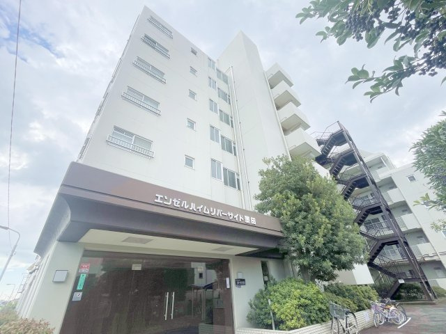 エンゼルハイムリバーサイド墨田の外観