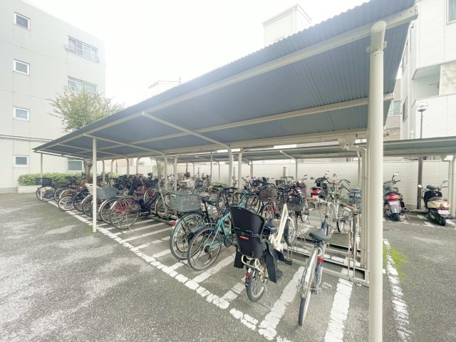 エンゼルハイムリバーサイド墨田の駐輪場