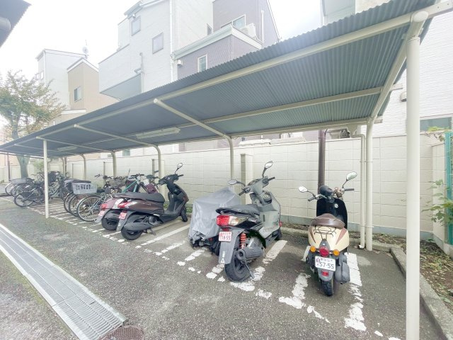 エンゼルハイムリバーサイド墨田の駐輪場