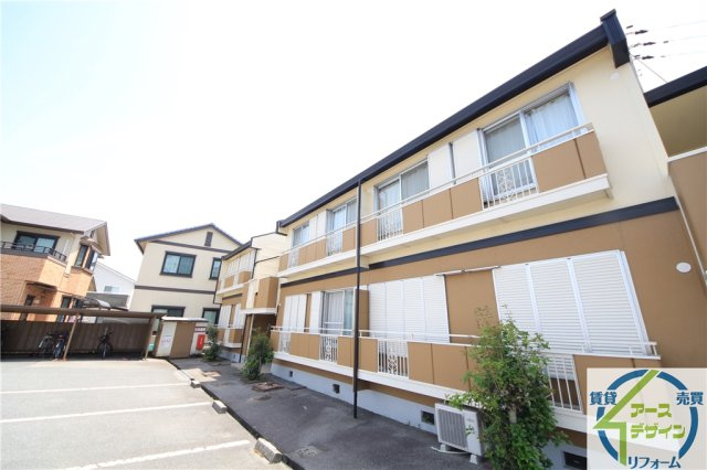 タウニィ・尾上の外観