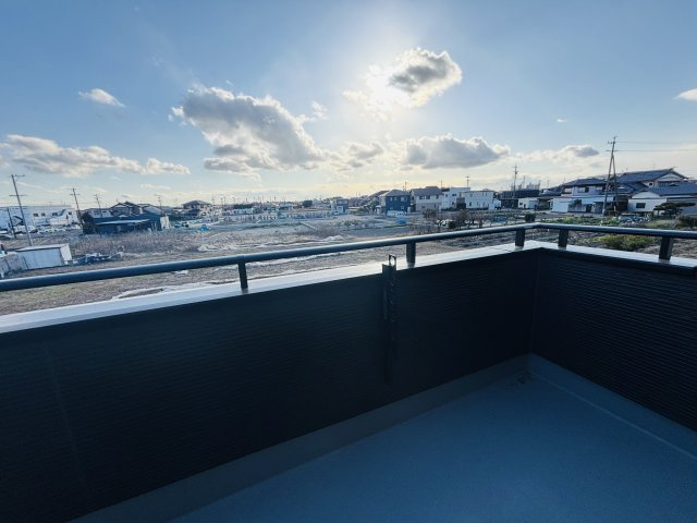 GRAFARE高浜市神明町2期｜名古屋市の戸建ならホームアップのバルコニー
