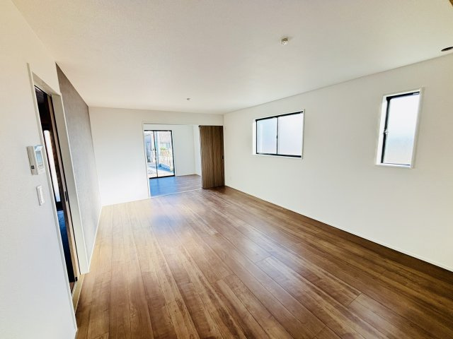 GRAFARE高浜市神明町2期｜名古屋市の戸建ならホームアップの居間・リビング|使いやすいリビング