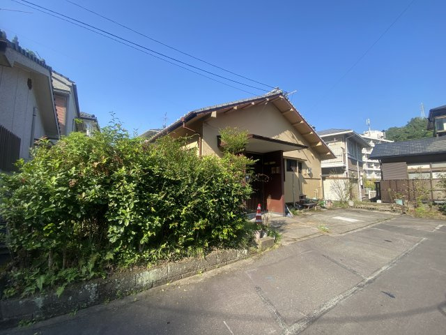 原良7丁目　売地の前面道路含む現地写真