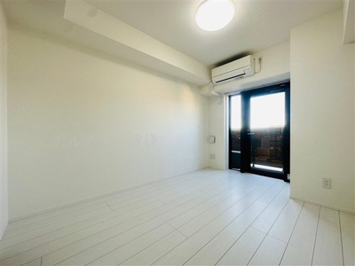 【居間・リビング】 | グランリーヴェル横濱NOEL