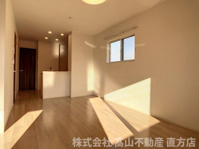 プレザントＢの居間・リビング