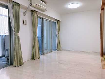 アルファステイツ十日市城南通りの居間・リビング