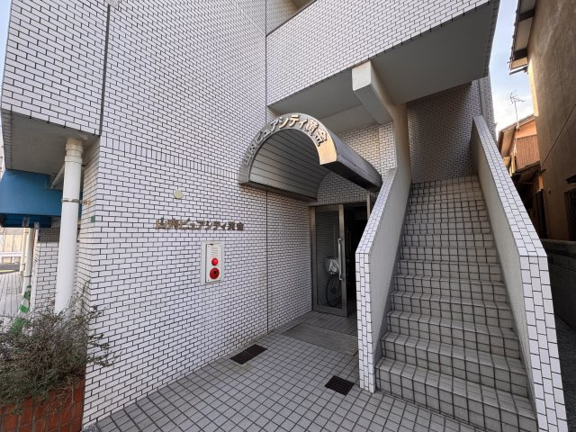 【エントランス】 | ピュアシティ黄金