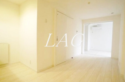 【居間・リビング】 | ソレア町田 | 洋室のお部屋です。