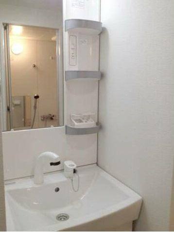 リヴシティ中野の洗面所|ゆったりとスペースのある洗面所