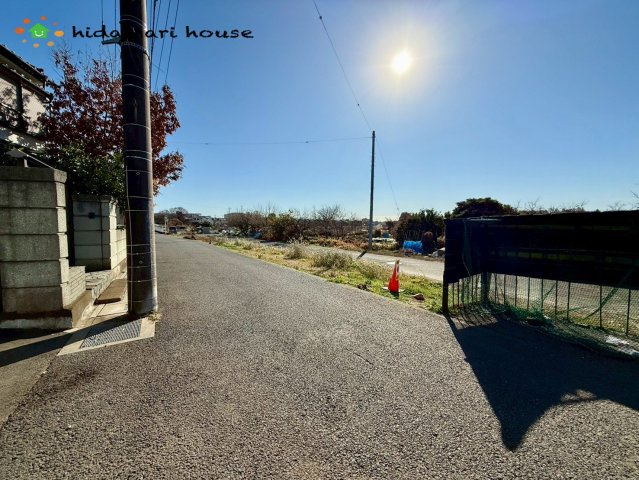 見沼区東大宮134①　新築戸建　ミラスモ01の前面道路含む現地写真