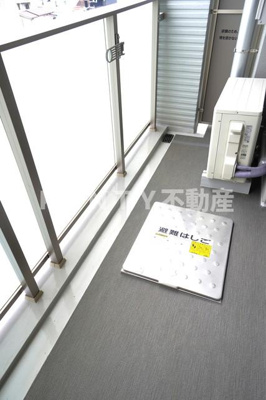 【バルコニー】 | Ｊ．ＧＲＡＮ　Ｃｏｕｒｔ　品川西大井ＷＥＳＴ | 広々としたバルコニーです